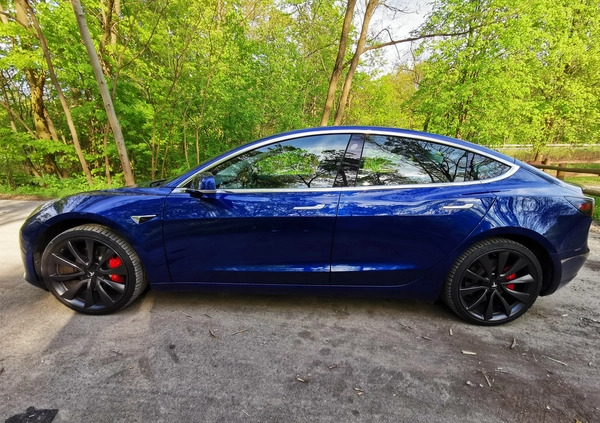 Tesla Model 3 cena 139605 przebieg: 92000, rok produkcji 2019 z Warszawa małe 781